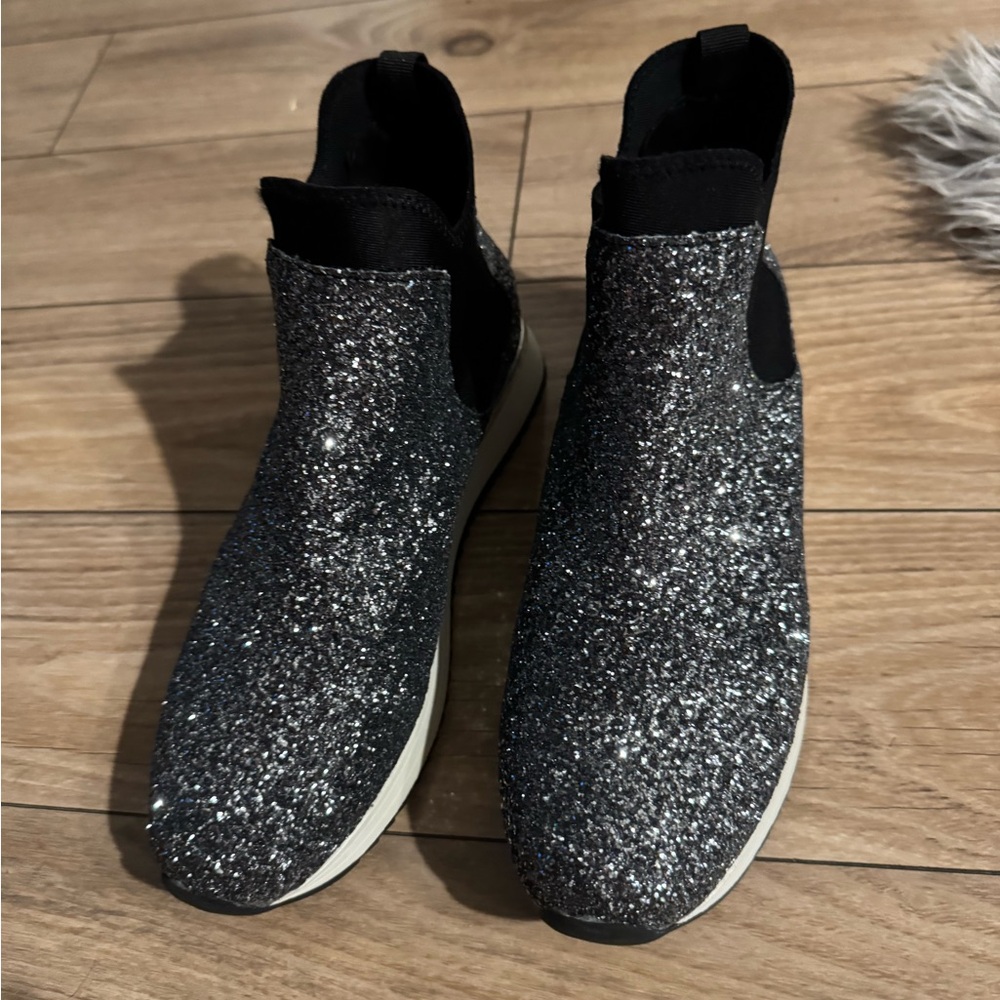 Kenneth Cole Reaction Sparkly sneakers